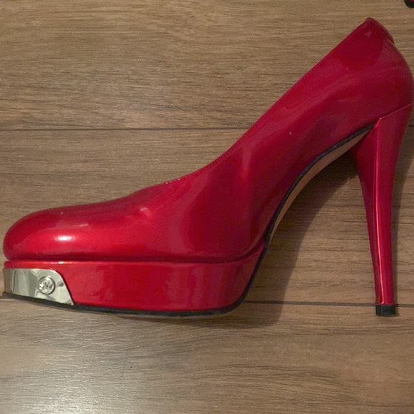 Stuart Weitzman patent leather pumps - excellent condition - Picture 5 of 8